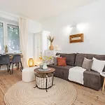 Zakrzewska 8 Superapart - Near łazienki Królewskie Warszawa