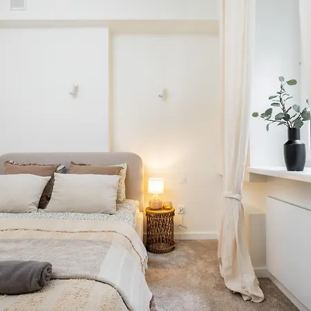 Zakrzewska 8 Superapart - Near Lazienki Krolewskie Apartmán