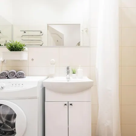 Zakrzewska 8 Superapart - Near Lazienki Krolewskie